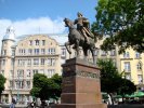 Excursion in the ancient quarter + Opera