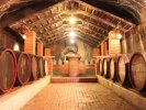 D&#233;gustation des vins dans une cave «Old cellar» &#224; Beregovo
